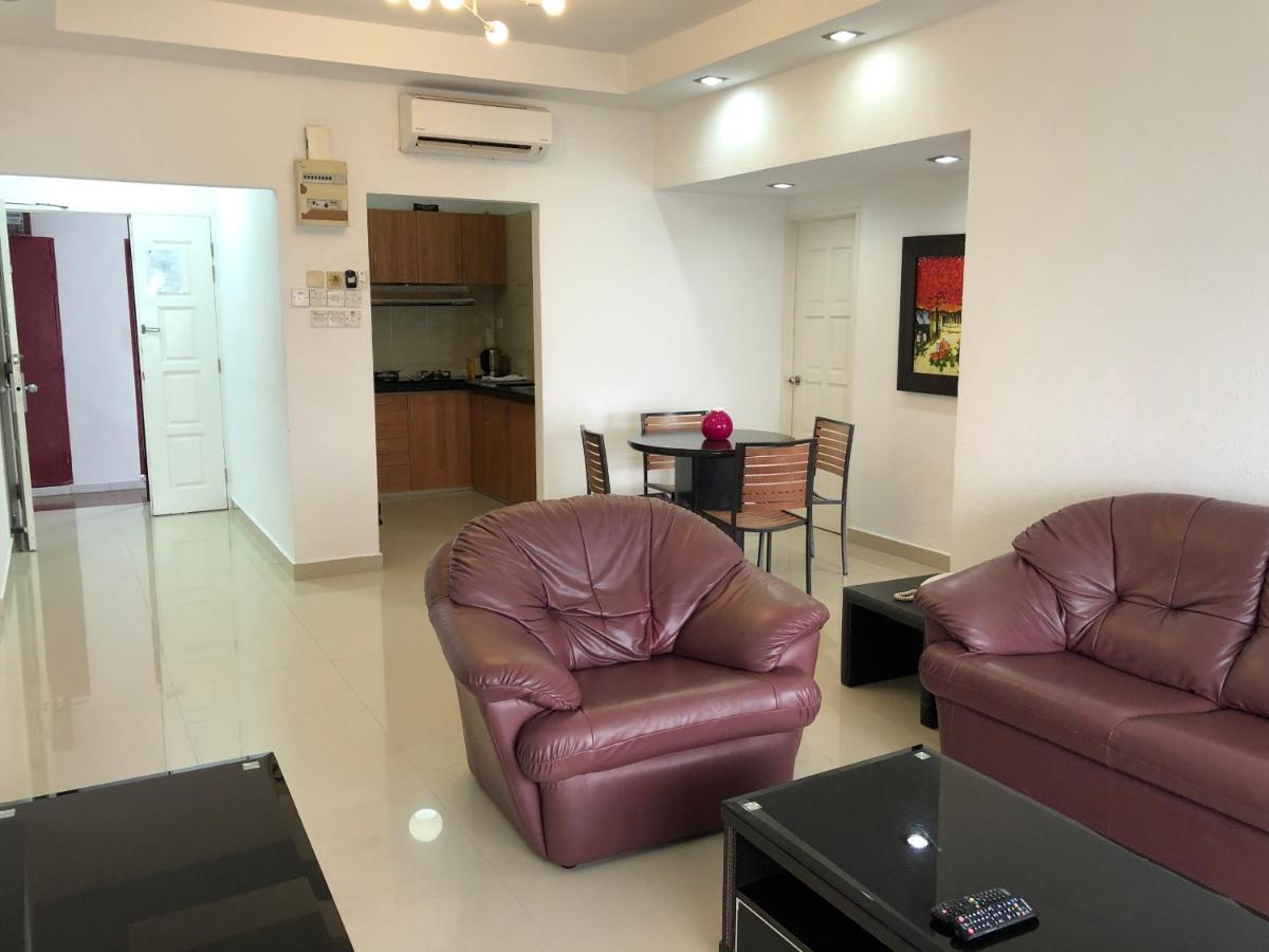 Beach Resort Home Stay Sri Sayang 05 Apartment Batu Ferringhi 2Bedroom Exteriör bild