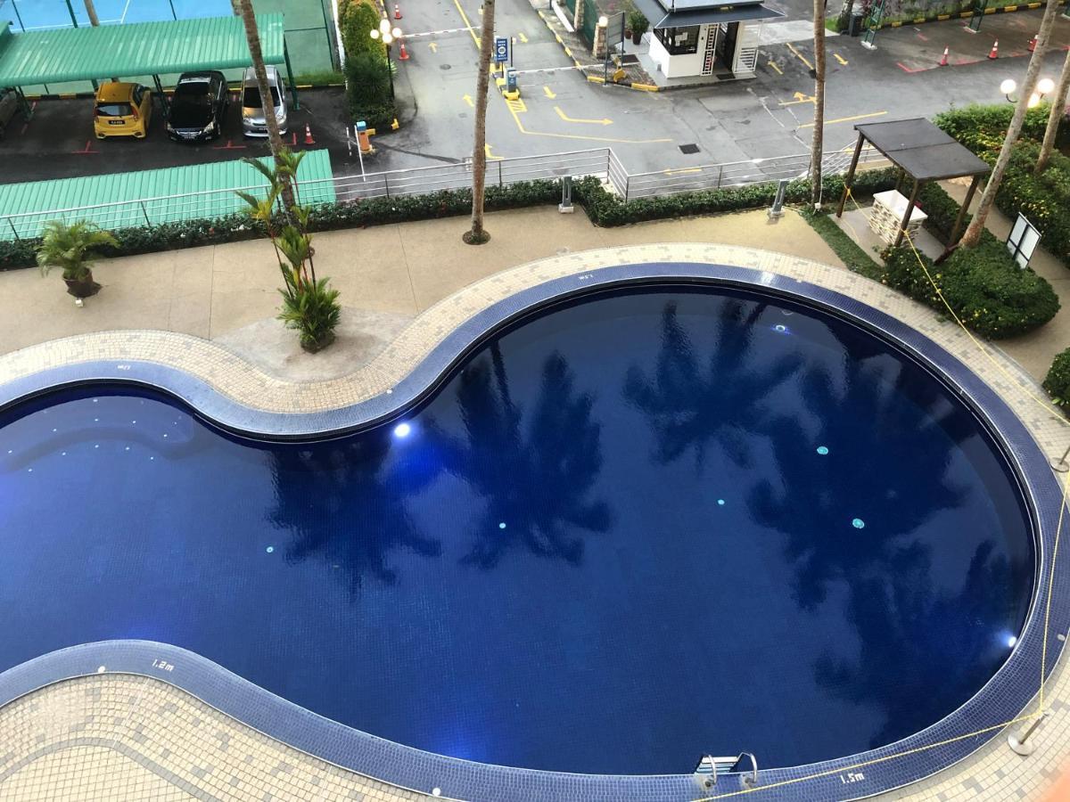 Beach Resort Home Stay Sri Sayang 05 Apartment Batu Ferringhi 2Bedroom Exteriör bild